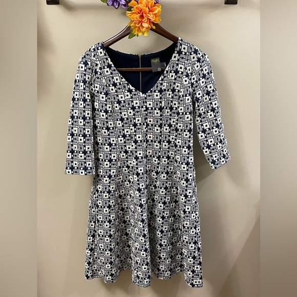 TAYLOR || women’s size 6 Navy Blue & Cream Geometric Textured Dress - Picture 1 of 14